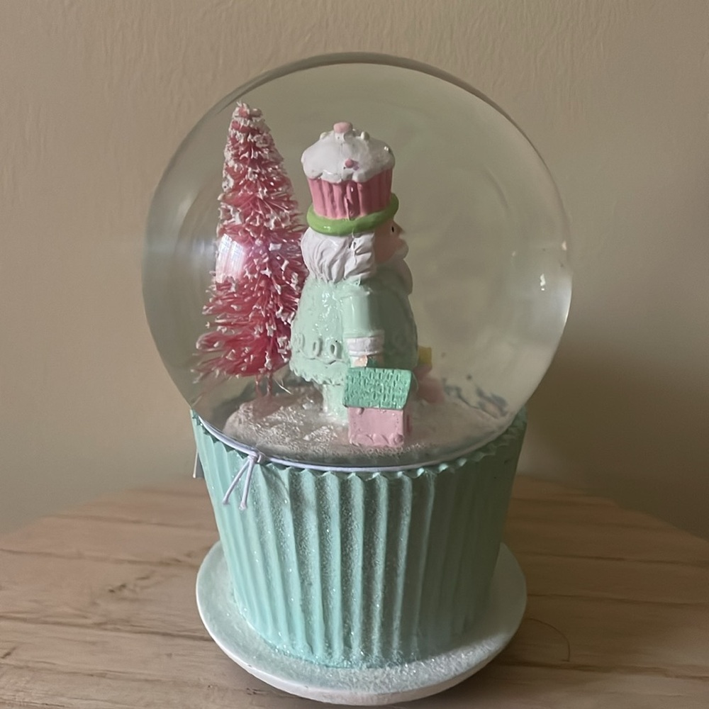 Pastel Snow Globe with Santa and Tree - Picture 3 of 3